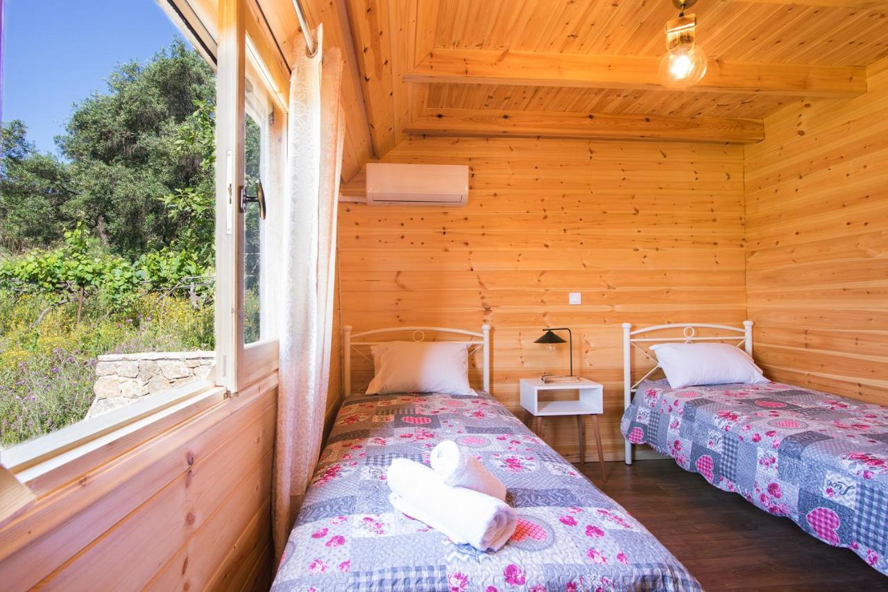 Romantic Tree House Kato Pavliana Luaran gambar