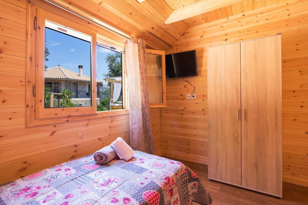 Romantic Tree House Kato Pavliana Luaran gambar