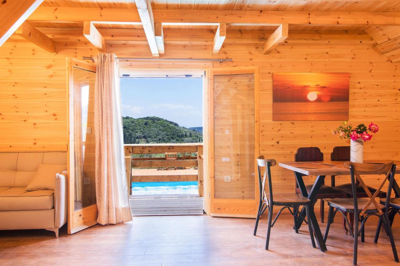 Romantic Tree House Kato Pavliana Luaran gambar