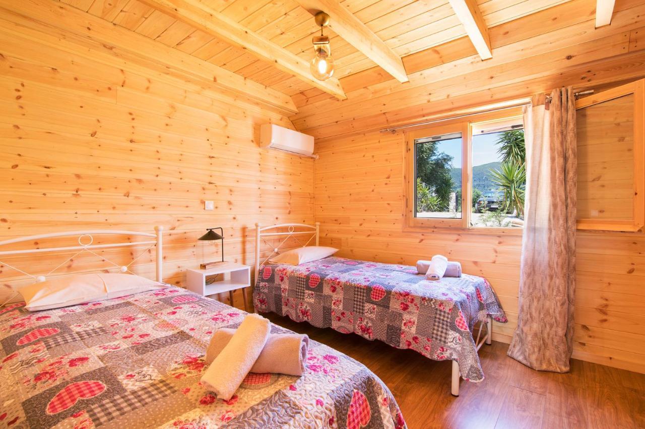 Romantic Tree House Kato Pavliana Luaran gambar